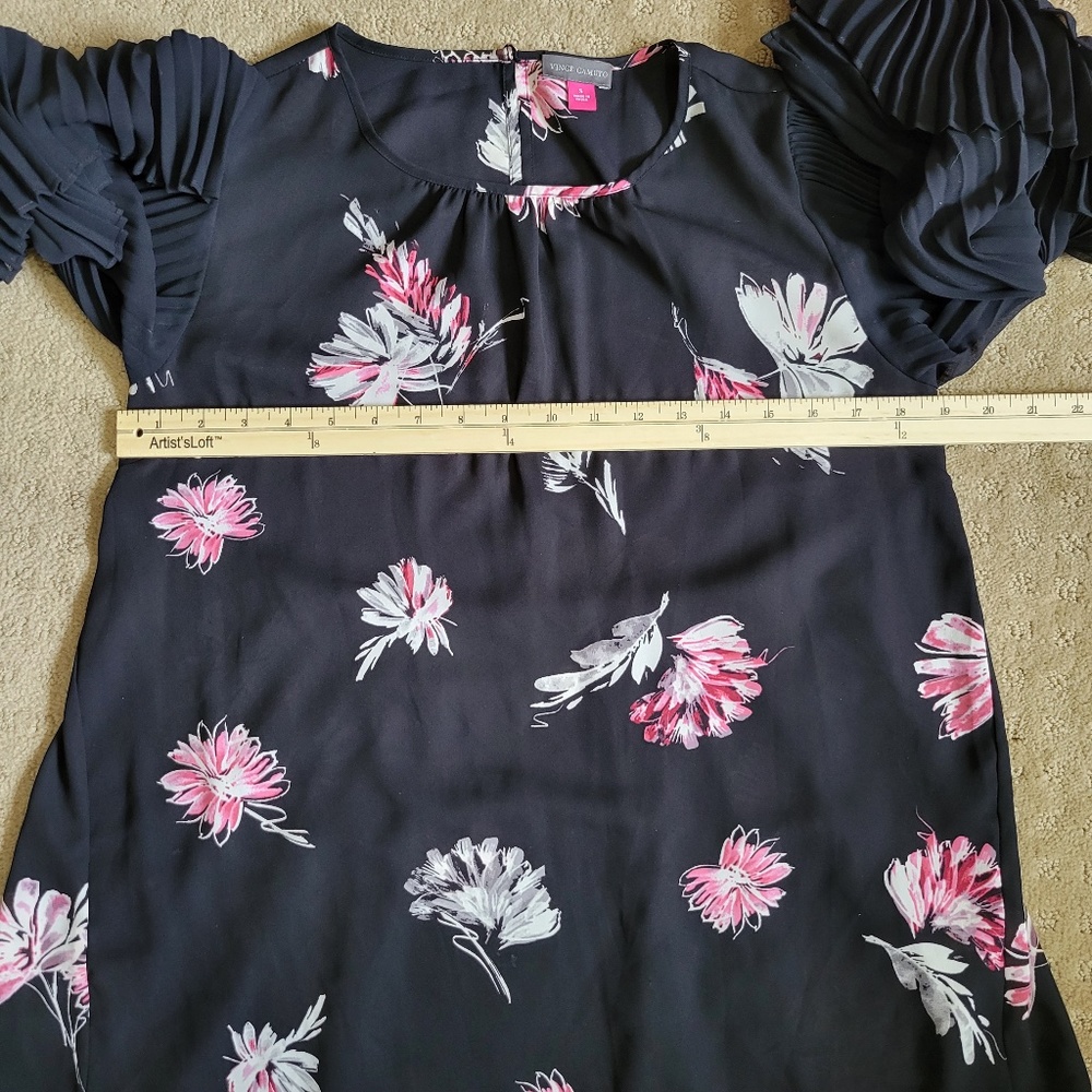 Vince Camuto Sheer Floral Accordion Sleeve Tunic Blouse Black Pink Size Small - Picture 11 of 12
